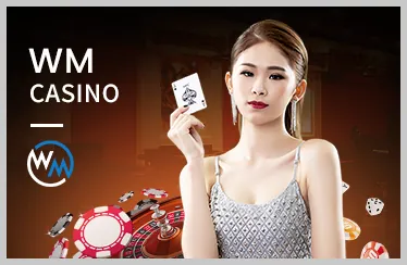 Hình ảnh sòng bài casino trực tuyến New88 với bàn Baccarat và người chia bài thật, tạo cảm giác chân thực.
